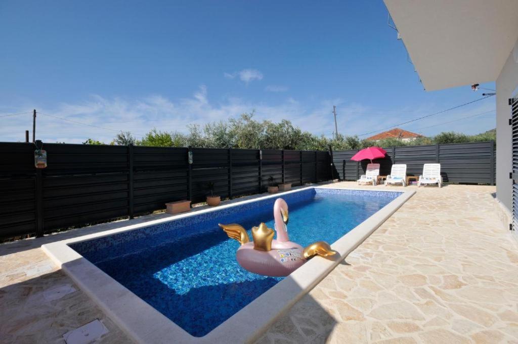 Villa Carolina Trogir Eksteriør billede